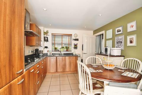 6 bedroom detached house for sale, Trunley Way, Hawkinge, Folkestone