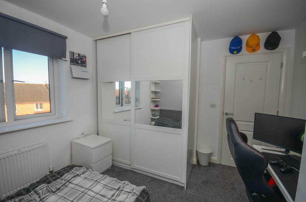 Bedroom two pic 2.jpg
