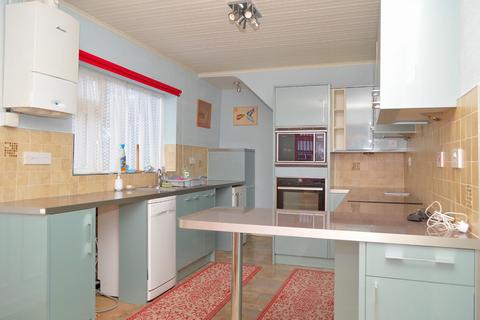 13 Claytons Close, Springhead, Oldham, OL4 4NT