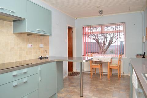 13 Claytons Close, Springhead, Oldham, OL4 4NT