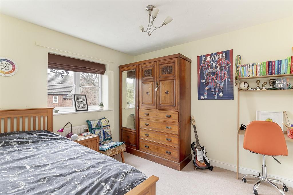 Bedroom 4.jpg