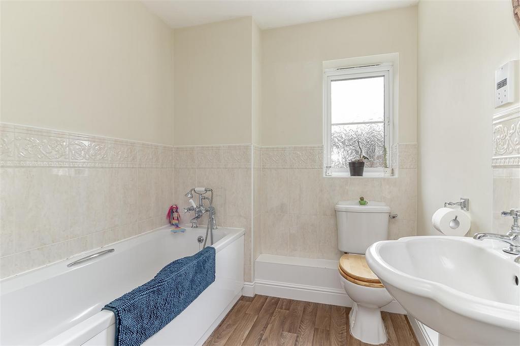 Bathroom.jpg