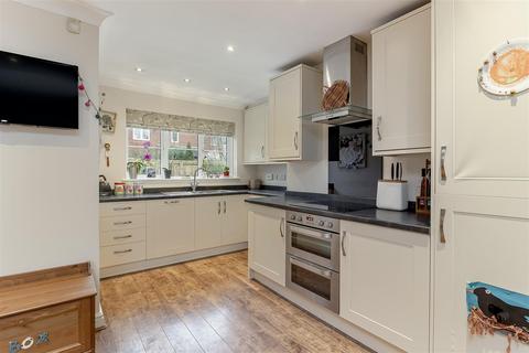 45 Acorn Way, Pool In Wharfedale, Otley, LS21 1TY