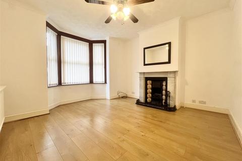 33 Philip Road, Ipswich, IP2 8BQ