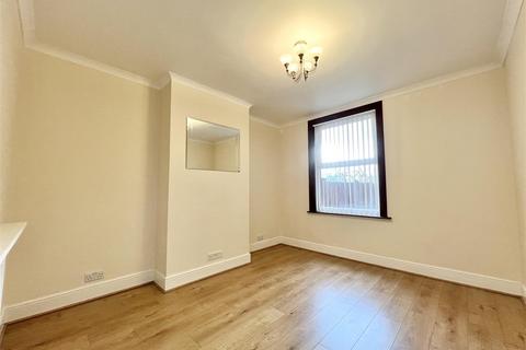 33 Philip Road, Ipswich, IP2 8BQ