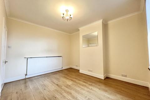 33 Philip Road, Ipswich, IP2 8BQ