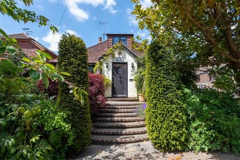 4 bedroom chalet for sale, Church Lane, Upper Beeding