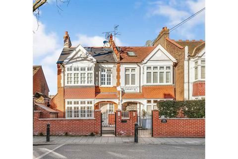 4 bedroom end of terrace house for sale, Clancarty Road, London
