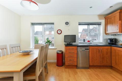 8 Richmond Drive, Sutton Coldfield, B75 7NU