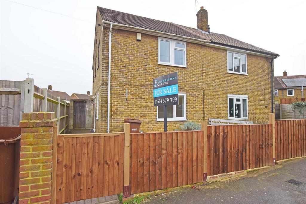Denton Green, Gillingham 4 bed semidetached house for sale £300,000