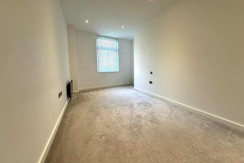 2 bedroom apartment to rent, Chalfont Park, Gerrards Cross