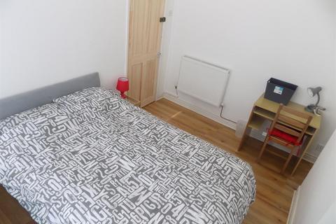 3 bedroom private hall to rent, Outram Street, Middlesbrough, TS1 4EG