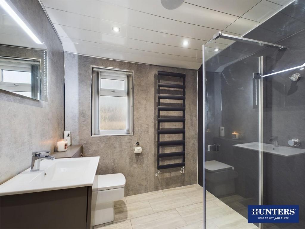 Master En-Suite