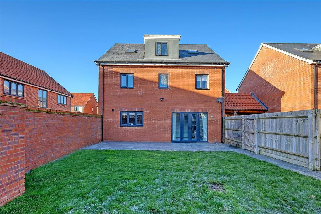 Corbett Place, Maldon 5 bed detached house for sale £650,000