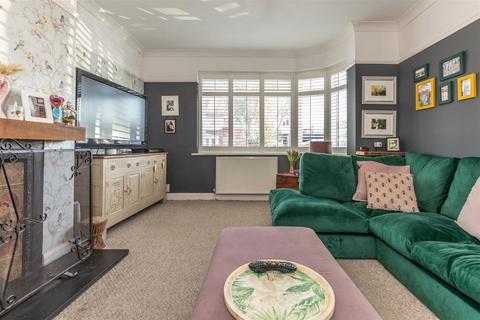 53 Cranleigh Road, Worthing, BN14 7QW