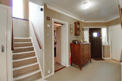 3 bedroom chalet for sale, Georges Wood Road, Brookmans Park AL9
