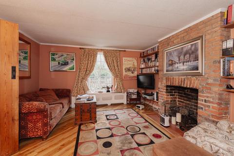 6 West Hill, Epsom, KT19 8HR