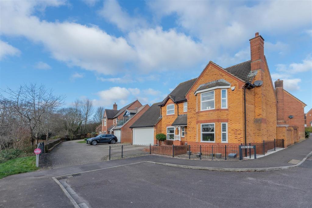 Francis Way, Bridgeyate, Bristol 4 bed detached house for sale £650,000