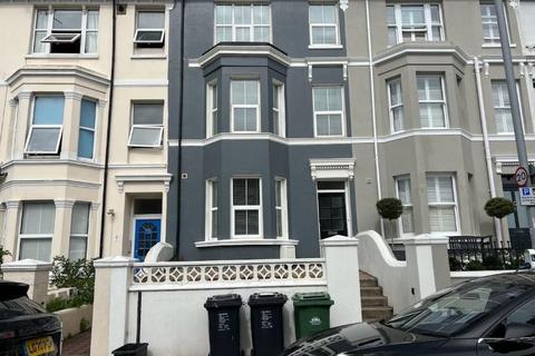 5 bedroom terraced house to rent, Queens Park Road, Brighton