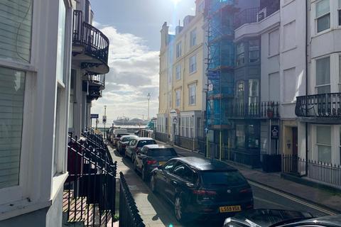 2 bedroom duplex to rent, LGF, Broad Street, Brighton