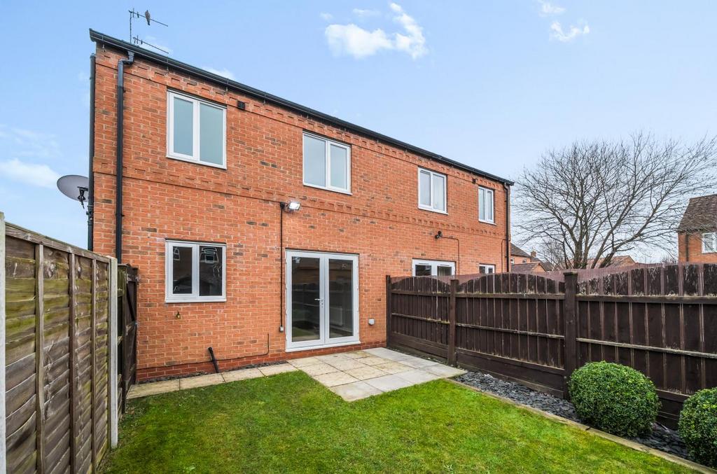 Oak Way, Staynor Hall, Selby 1 bed house for sale £135,000