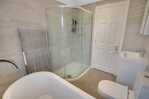 7 Bluebell Close, East Grinstead, RH19 1RS