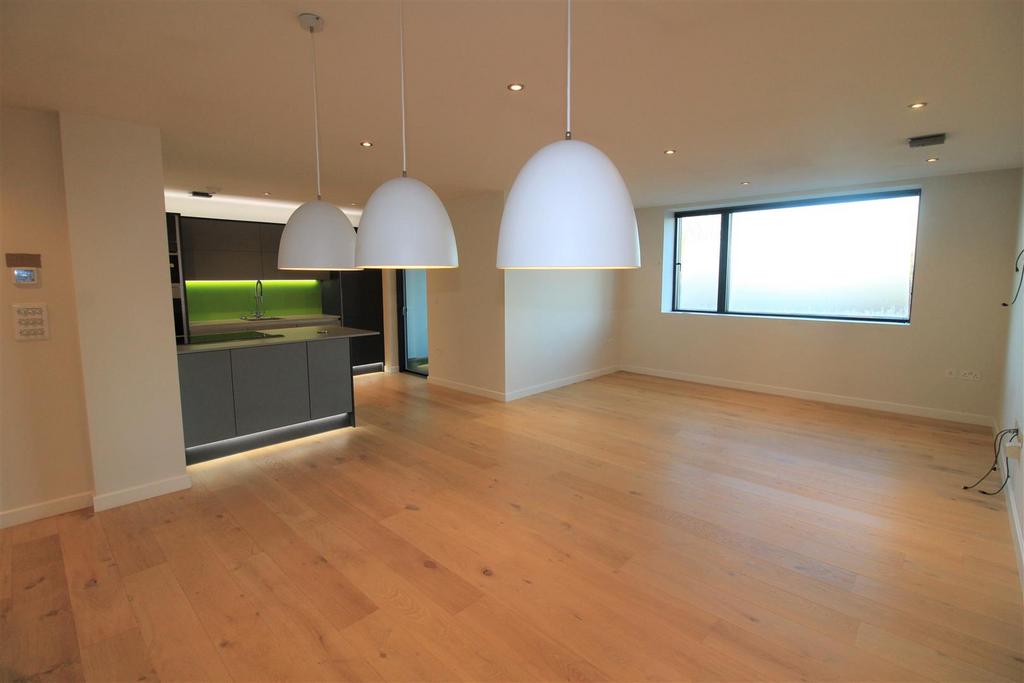 Dining Kitchen.jpg
