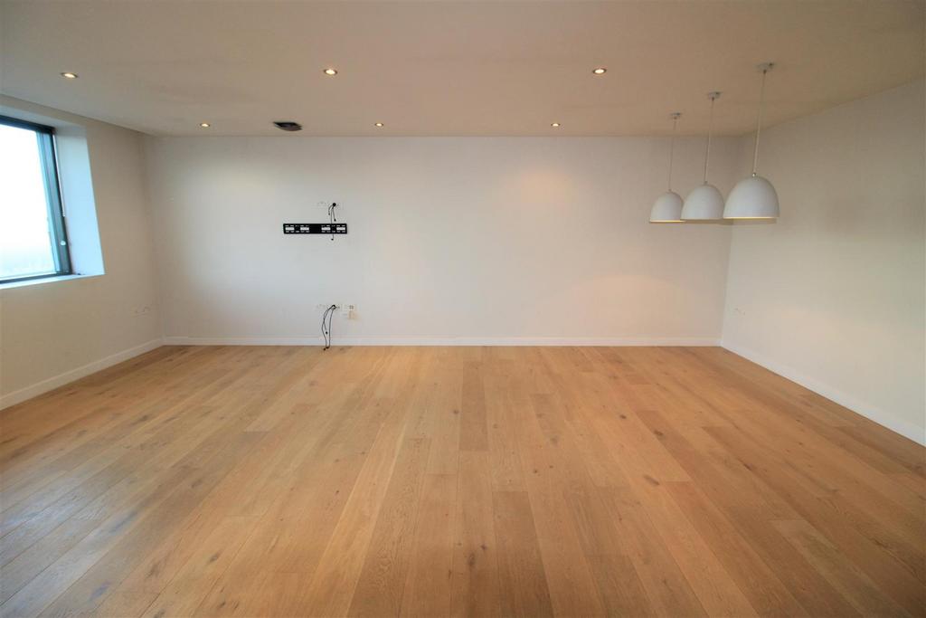 Lounge.jpg
