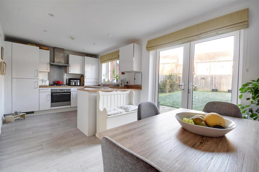 Kitchen / breakfast room
