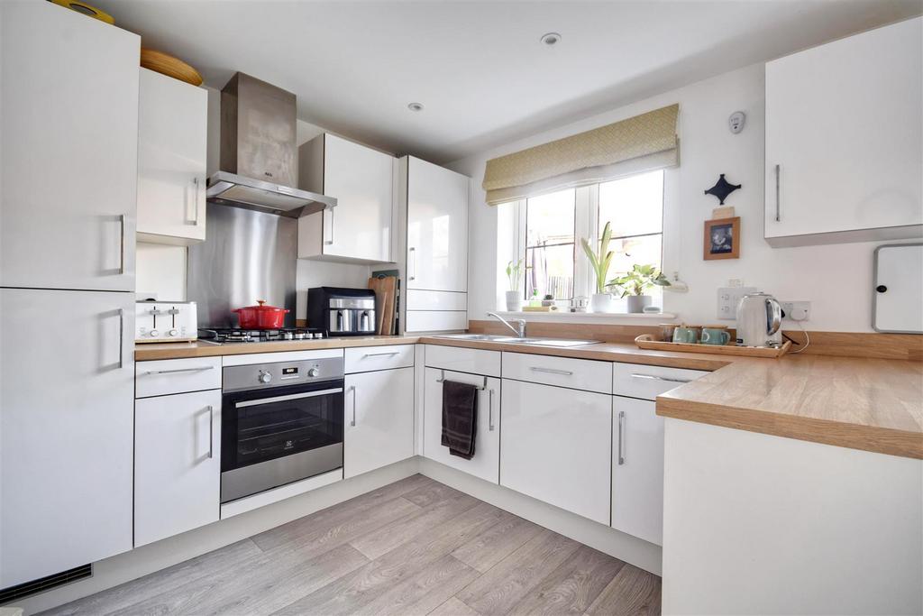 Kitchen / breakfast room