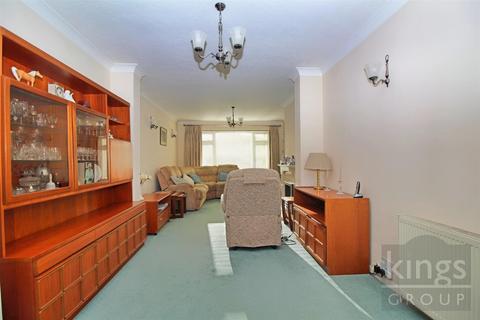 3 bedroom semi-detached house for sale, Ashdown Crescent, Cheshunt, Waltham Cross