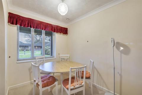 1 bedroom semi-detached bungalow for sale, Twmpath Lane, Gobowen, Oswestry