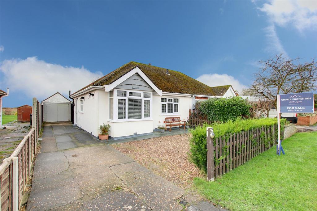 Crabtree Lane, SuttonOnSea LN12 2 bed semidetached bungalow £225,000
