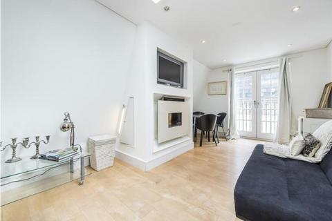 Studio to rent, Ennismore Gardens, South Kensington, SW7