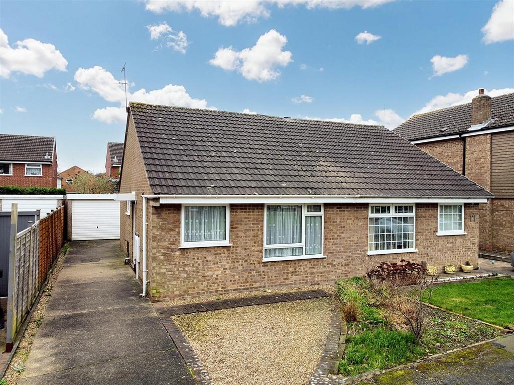 Westray Close, Bramcote, Nottingham 2 bed semidetached bungalow for sale £180,000