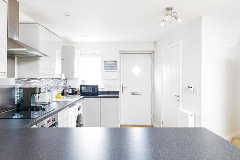 5 Ingleside Close, Bristol, BS15 1FH