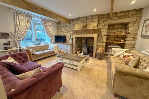 4 bedroom cottage for sale, Lane Top, Winewall, Colne