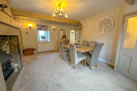 4 bedroom cottage for sale, Lane Top, Winewall, Colne