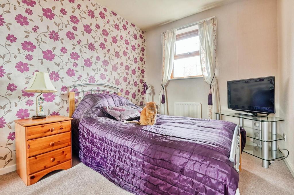 Bed3.jpg
