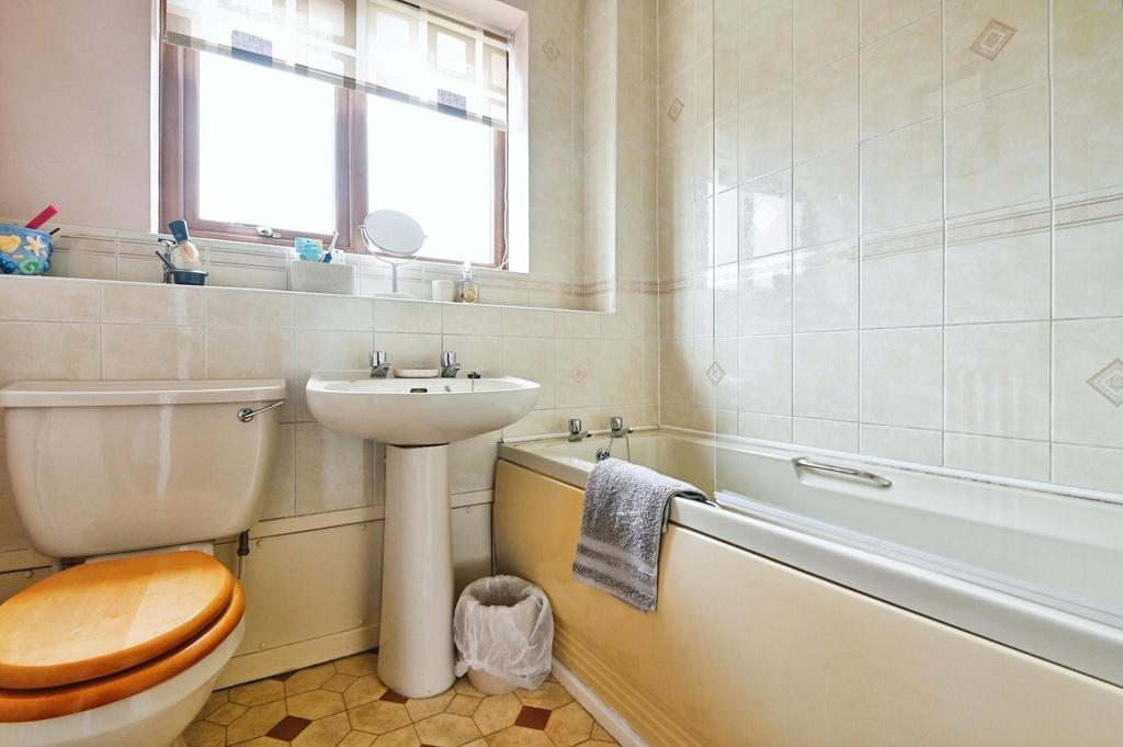 Bathroom.jpg