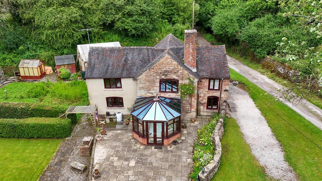 Foxt Road, Froghall, Staffordshire 3 bed detached house for sale £575,000