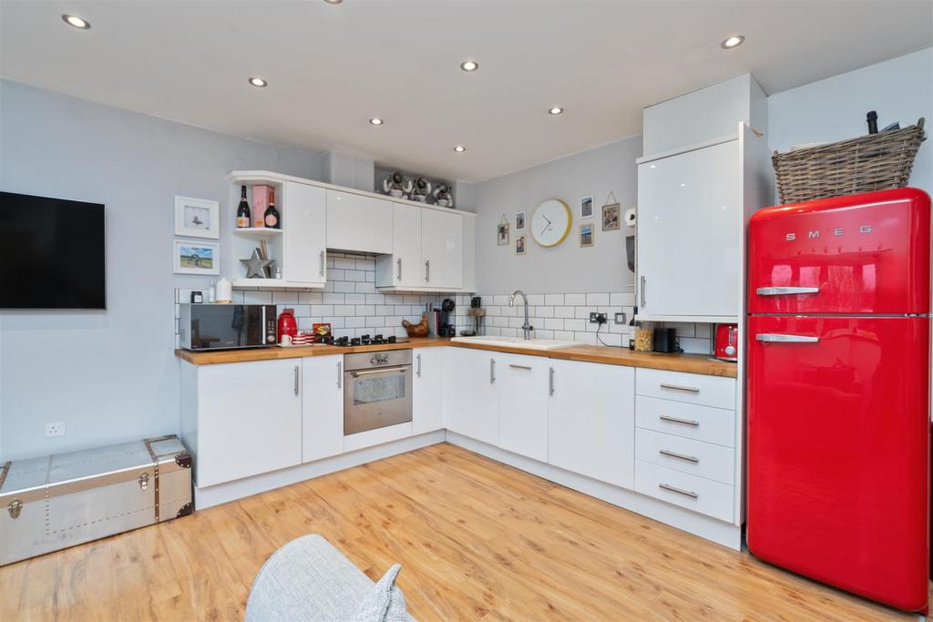 25 William James Way-2 lo.jpg