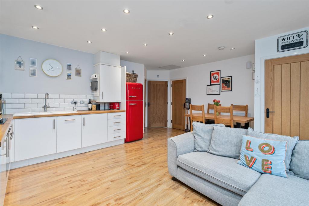 25 William James Way-3 lo.jpg