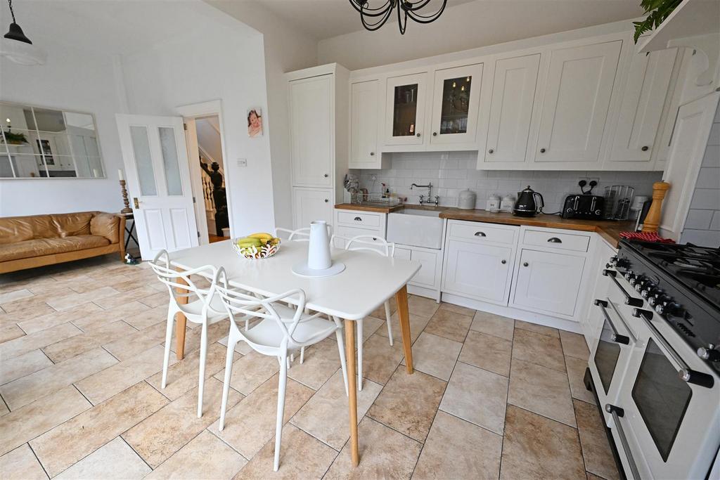 Kitchen diner (3)
