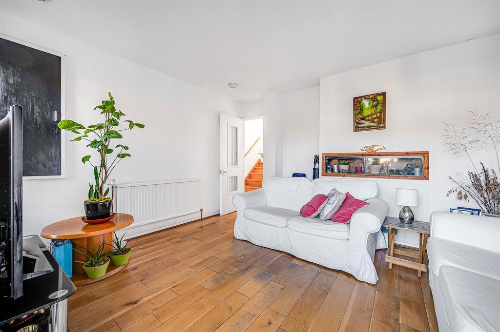 Davies   Davies 21 Searle Pl  Finsbury Park  Londo