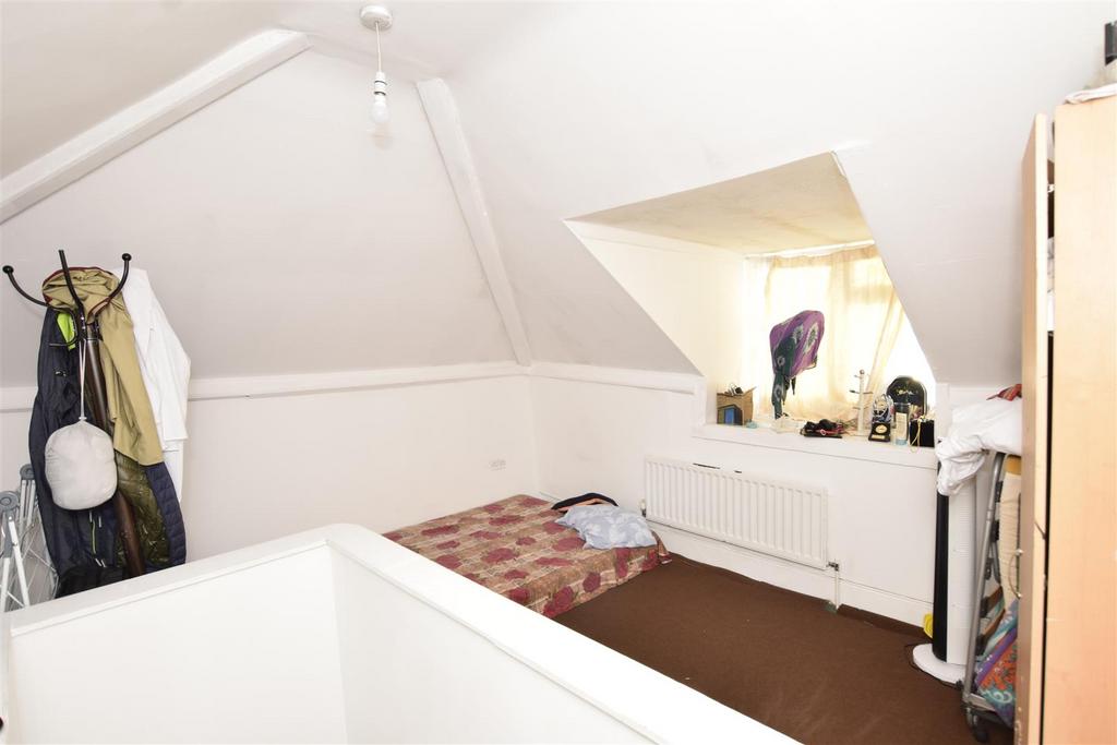 Loft room.JPG