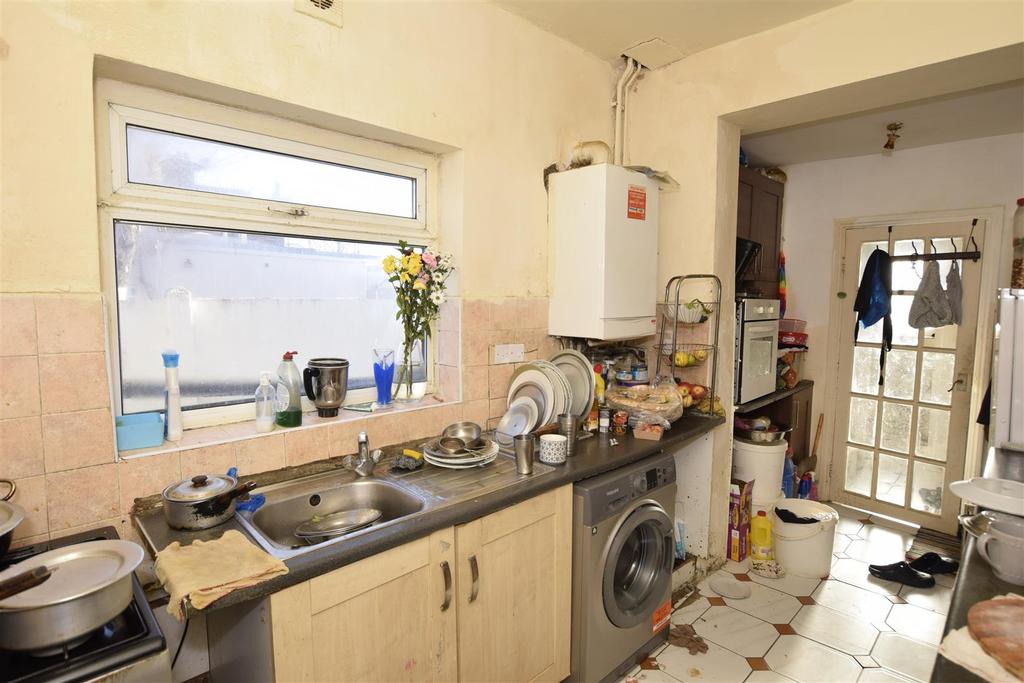 Kitchen.JPG