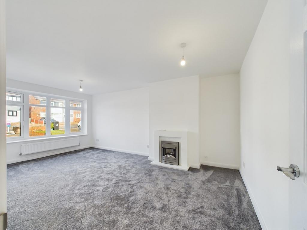 Branksome Avenue, StanfordleHope, SS17 4 bed semidetached house for