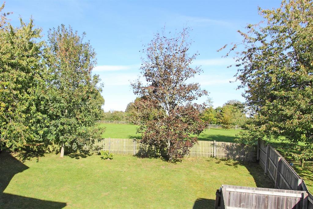 17 Printers Place - Garden &amp; Views onto Neighbouri