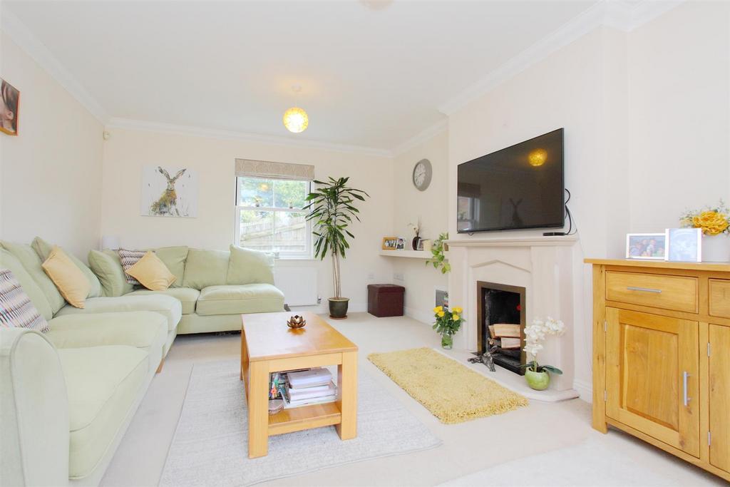 17 Printers Place - Sitting Room with Fireplace.JP